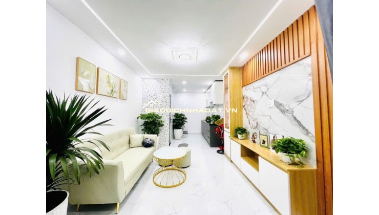 Bán nhà Thống nhất, hẻm xe hơi, 5 tầng chỉ nhỉnh 8 tỷ