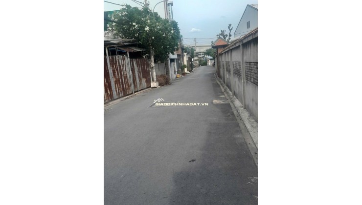 MT LÔ GÓC KO LG HÔNG - NỞ HẬU ĐẸP - CHÍNH CHỦ TRANG BÌA - 81,6M2 2 Tầng - TIỆN ÍCH BAO QUANH - NHỈNH 6 TỶ
