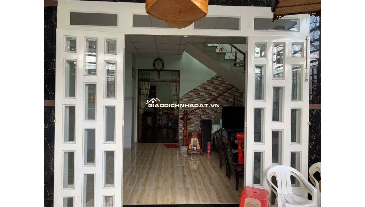 MT LÔ GÓC KO LG HÔNG - NỞ HẬU ĐẸP - CHÍNH CHỦ TRANG BÌA - 81,6M2 2 Tầng - TIỆN ÍCH BAO QUANH - NHỈNH 6 TỶ