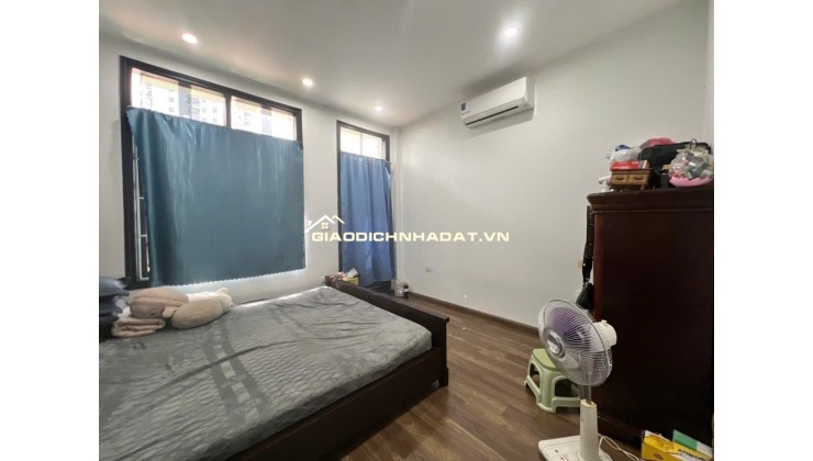 Nhà Tây Hồ oto 7 chỗ qua nhà! 58m, mặt tiền 4m, đường vào nhà 3.5m!