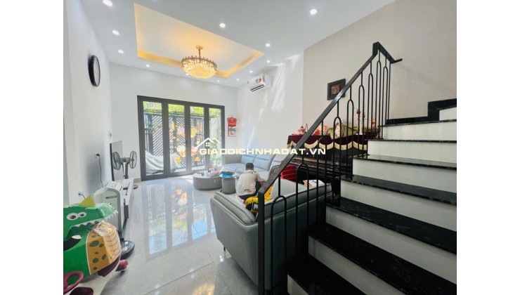 Nhà Tây Hồ oto 7 chỗ qua nhà! 58m, mặt tiền 4m, đường vào nhà 3.5m!