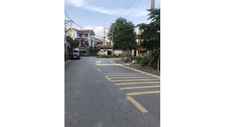 ĐẤT VIP ĐA TỐN - GIA LÂM - MẶT TIỀN RỘNG- NGÕ THÔNG-Ô TÔ VÀO NHÀ- XÂY Ở, KINH DOANH CỰC ĐỈNH