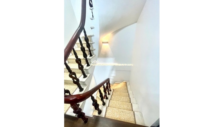 NHÀ CỔ NHUẾ – 55M2 – MẶT TIỀN 5M – GIÁ CHỈ 5 TỶ – SỔ ĐỎ SẴN SÀNG