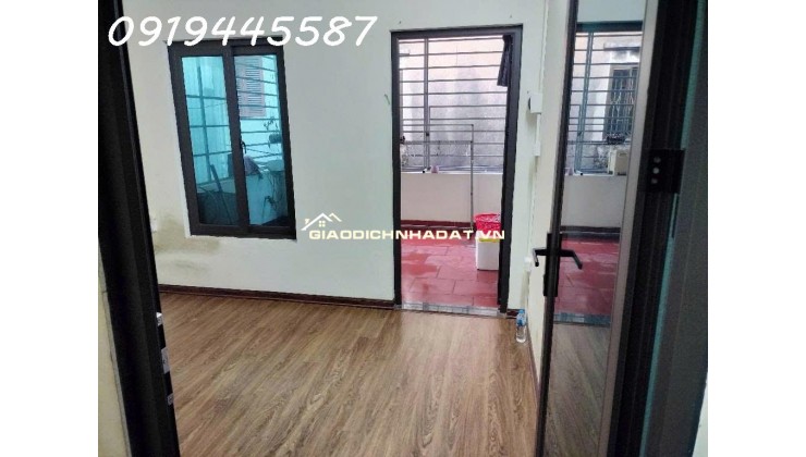 Bán Nhà 2 Tầng Vạn Phúc, Hà Đông DT 39m², Gần Ô Tô, Giá Chỉ Nhỉnh 7 Tỷ!