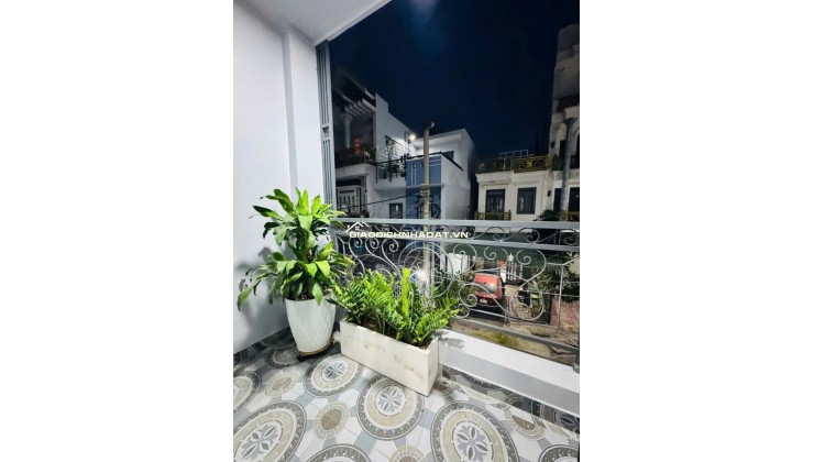 BÁN NHÀ NGANG KHỦNG 6,5M – KHU ĐỒNG BỘ CAO CẤP – TẶNG FULL NỘI THẤT CAO CẤP – Q. BÌNH TÂN LH:0796792943.