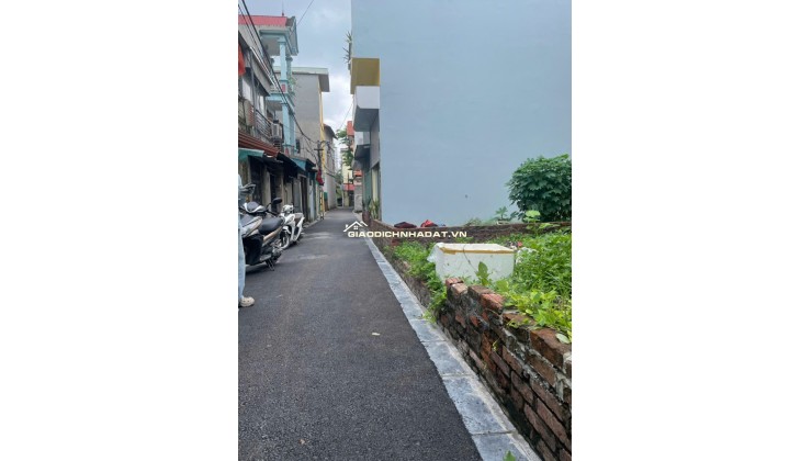 Nam Hồng -Đông Anh - 70m²  mặt tiền 5m Đường rộng 3m,gần cầu vượt  Nam Hồng, cao tốc Võ Văn Kiệt,giá chào hơn 4 tỷ. LH: Nhung Omi: 0348866668