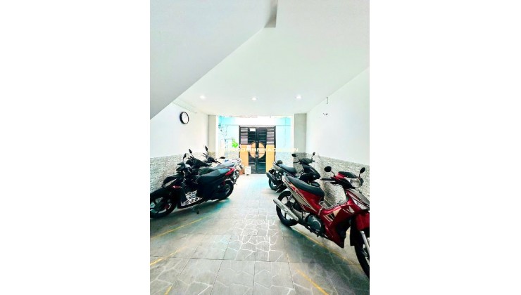 BÁN NHÀ Q10- HẺM XE TẢI THÀNH THÁI- NGANG 8M- CAO 5 TẦNG THU NHẬP 3.6 TỶ/5NĂM. Mr Vũ: 0933 910 039