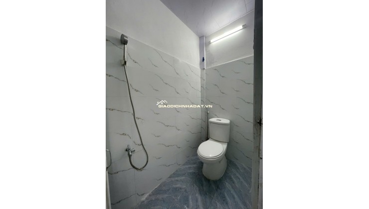 Nhà Cấp 4 Gác Lửng Đẹp– HXH – Gần Nguyễn Ảnh Thủ – Chỉ 3 Tỷ 3x Triệu