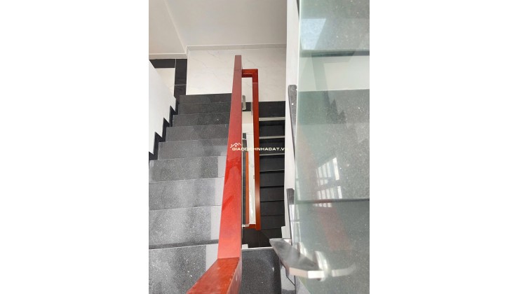 NHÀ HẺM XE TẢI 8M TRỊNH ĐÌNH TRỌNG - 100M2 - 3 TẦNG - GIÁ 10 TỶ X. LH:0903945067