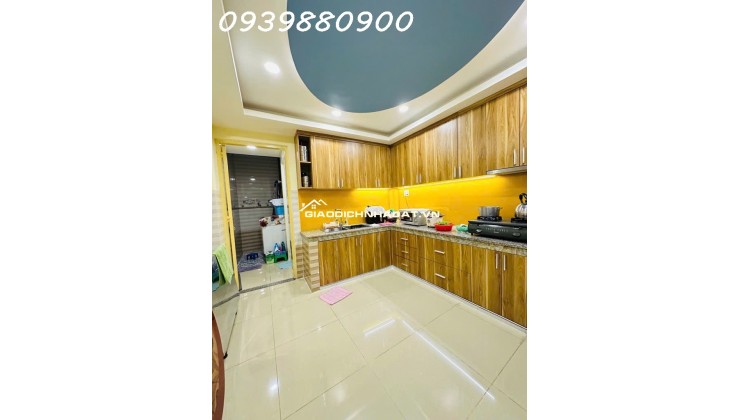 Bán gấp - Nhà 3 tầng - HXH an ninh - 68m2 - 7,45Tỷ TL