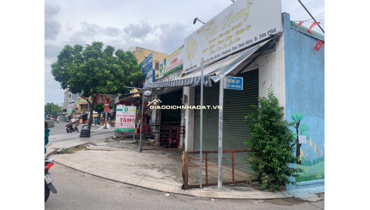 BÁN NHÀ TẠI 450 M2 SHR CHỈ 102 TỶ. LH: 0901893131...........