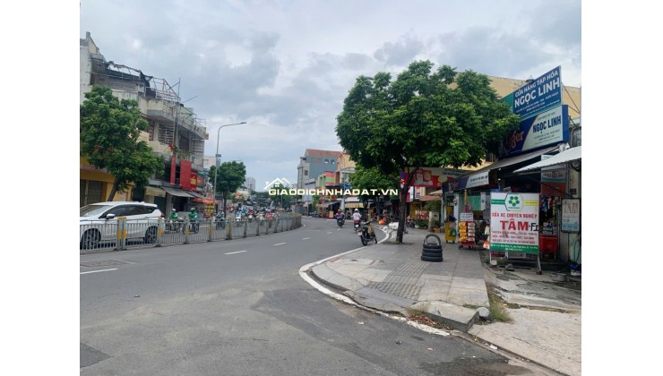 BÁN NHÀ TẠI 450 M2 SHR CHỈ 102 TỶ. LH: 0901893131...........