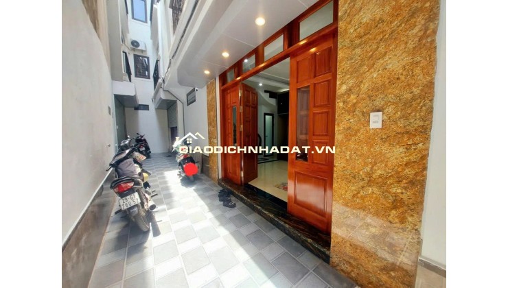 Trung tâm quận Hai Bà Trưng - Lê Thanh Nghị DT32m x 5 tầng, MT7.2m, nhà đẹp, gần phố
