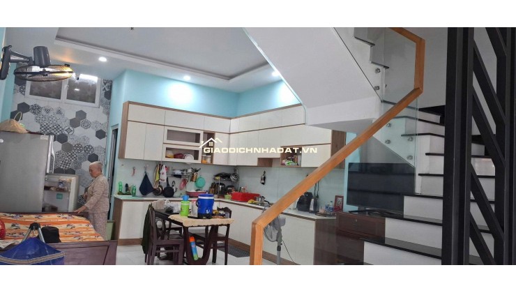 SIÊU HIẾM -  E HƠI NGỦ TRONG SÂN NGAY KẾ BÊN TRUNG TÂM HÀNH CHÍNH TP THỦ ĐỨC Chỉ 7.99 tỷ