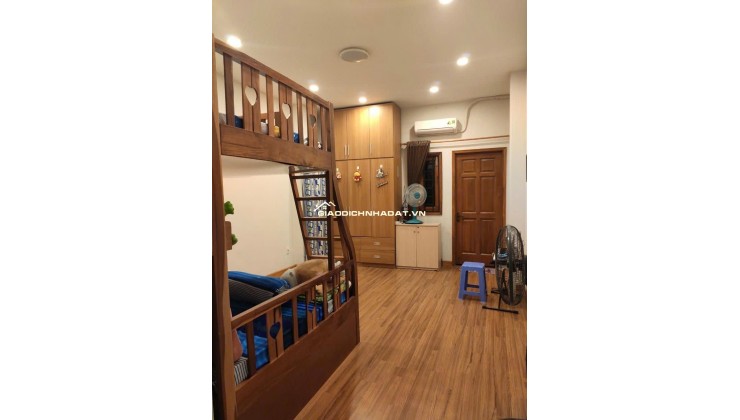 NHÀ 4 TẦNG ĐÚC, 50M², VUÔNG VỨC, HXH 5M, SÁT CMT8, P.TÂN SƠN NHẤT Q.TB