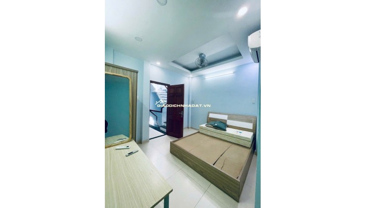 Nhà quận 10 giá rẻ HXH ngay Quốc Tự đường 3/2 4PN 4WC, cực kỳ phong thủy.