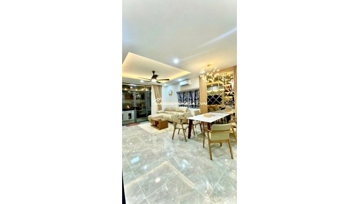 BÁN NHÀ Q10- HẺM 6M THÔNG CMT8- NGANG HƠN 5M- CĂN GÓC 3 TẦNG 3 PHÒNG NGỦ NỘI THẤT SỊN: 11 TỶ NHỈNH