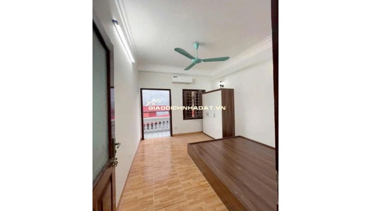 Mặt phố Tương Mai, lô góc DT 42m x 5 tầng, MT5.6. Trước nhà ô tô tránh, KD, VP siêu đỉnh