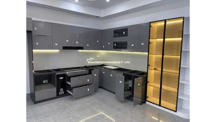 XUÂN LA TÂY HỒ - CĂN HỘ 3 NGỦ 3 WC 2 BAN CÔNG 132m GIÁ 9 TỶ HƠN