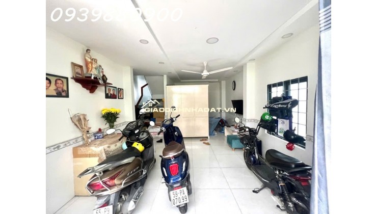 3 mặt hẻm ko LG, QH dân cư hiện hữu. 100m ra MT Hoàng Văn Thụ