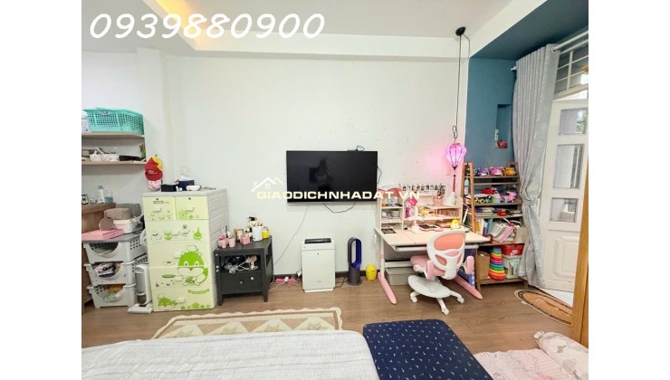 Nhà 3 tầng hẻm nhựa Nguyễn Văn Đậu.