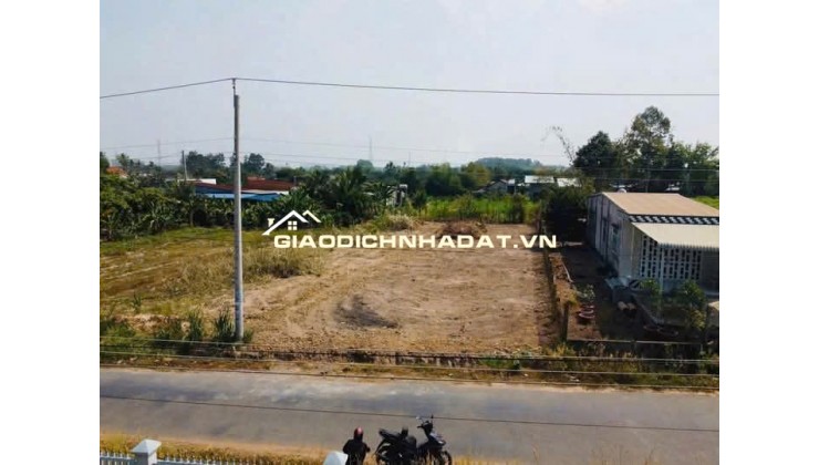Bán gấp 200m2 đất giá 210 triệu liên hệ 0357 645 645