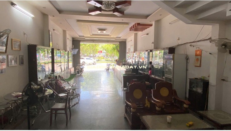 CHÍNH CHỦ BÁN NHÀ MẶT TIỀN 3 TẦNG, NGAY TTTP QUY NHƠN – 194,67M2 CHỈ 20 TỶ, LH:0983729758.