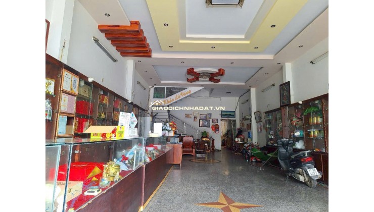 CHÍNH CHỦ BÁN NHÀ MẶT TIỀN 3 TẦNG, NGAY TTTP QUY NHƠN – 194,67M2 CHỈ 20 TỶ, LH:0983729758.