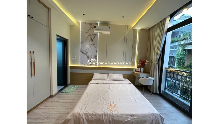 Siêu Phẩm HXH PHẠM VĂN HAI P5 Tân Bình - Nhà 3 Tầng Ngay Trung Tâm Giáp Ranh Q3 Q10