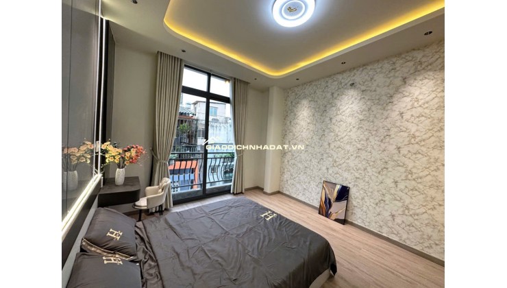 Siêu Phẩm HXH PHẠM VĂN HAI P5 Tân Bình - Nhà 3 Tầng Ngay Trung Tâm Giáp Ranh Q3 Q10