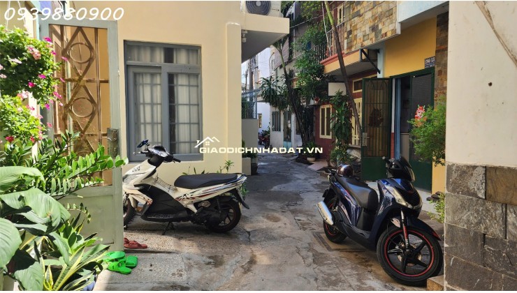 Nơ Trang Long - 4 tầng - 59m2 - 5,5 Tỷ.