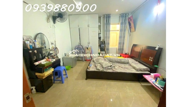 4 tầng - 45m2 - 50m ra Trường Sa - 5,99 Tỷ TL.