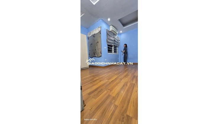 Lô góc, Bạch Mai DT40m x 5 tầng, MT 6m. Ngay sát mặt phố, nhà đẹp, dân xây chắc chắn