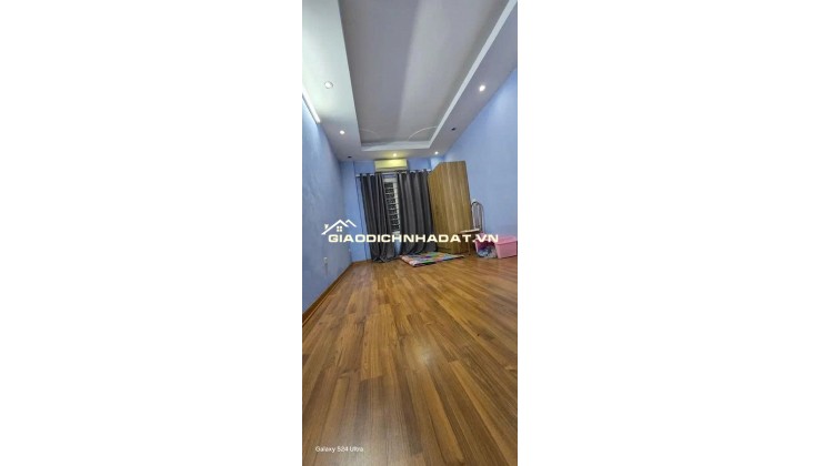 Lô góc, Bạch Mai DT40m x 5 tầng, MT 6m. Ngay sát mặt phố, nhà đẹp, dân xây chắc chắn