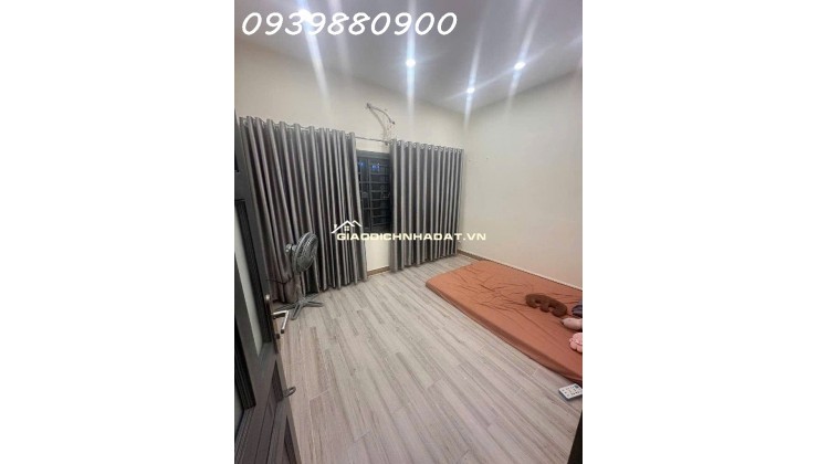 Phan Văn Trị, Bình Thạnh, 3 tầng - 4,5 TỶ TL.