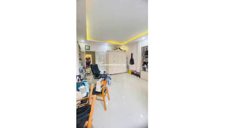 Bán nhà mặt tiền Dương Bá Trạc, Quận 8 – vị trí kinh doanh đắc địa – giá chỉ 7.2 tỷ