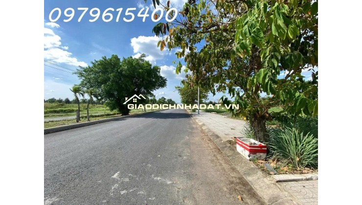 BÁN GẤP ĐẤT THỔ CƯ AN HẠ, BÌNH CHÁNH: SỔ ĐỎ TRAO TAY, DIỆN TÍCH 100M2, GIÁ NHỈNH 2 TỶ - CƠ HỘI VÀNG CHO NHÀ ĐẦU TƯ!