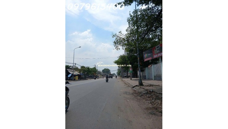 BÁN GẤP ĐẤT THỔ CƯ AN HẠ, BÌNH CHÁNH: SỔ ĐỎ TRAO TAY, DIỆN TÍCH 100M2, GIÁ NHỈNH 2 TỶ - CƠ HỘI VÀNG CHO NHÀ ĐẦU TƯ!