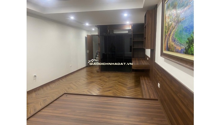 Chính chủ bán nhà Thạch Bàn 40m 6 tầng MT 4,5m ô tô, thang máy giá 8.9 tỷ