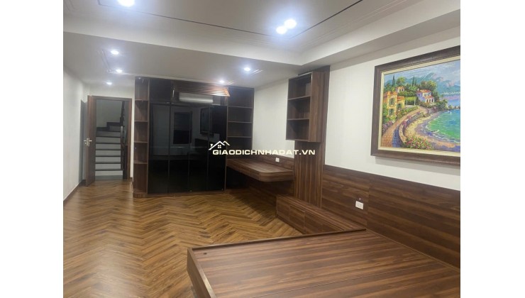 Chính chủ bán nhà Thạch Bàn 40m 6 tầng MT 4,5m ô tô, thang máy giá 8.9 tỷ