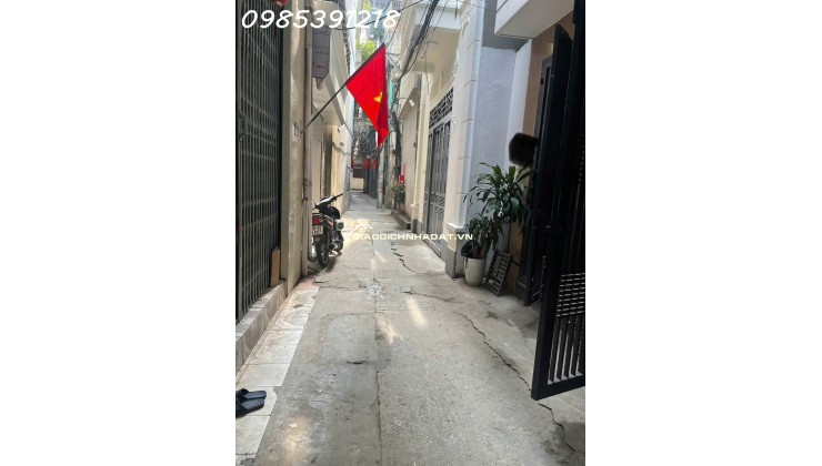 Nhà Giải Phóng - Phương Liệt - 37m2, 4T - 6.93 tỷ(CTL) - Lô góc-  20m ra Giải Phóng - Cạnh ĐH Kinh Tế Quốc Dân.