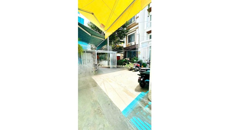 Bán nhà Quận 4- Doanh thu 3.6 tỷ/5năm- 6 Tầng 8 Căn hộ cao cấp duplex 52m2- HXH Nguyễn Khoái: 12 Tỷ