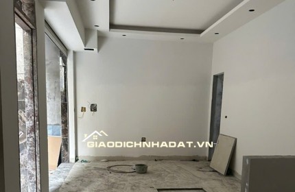 B.án Nhà Dân Xây Lô Góc Mới Đẹp 5 Tầng, Gần Ô Tô, TL70, Tây Mỗ, Trung Tâm Quận Nam Từ Liêm, Chỉ 6 Tỷ