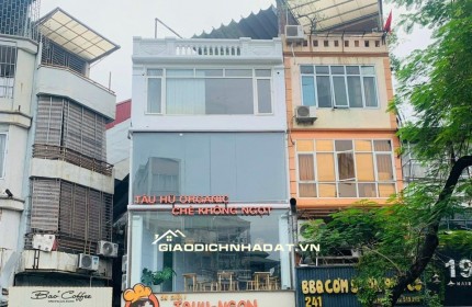 Cho thuê nhà mặt phố ĐỘI CẤN 65M x 4 tầng, mặt tiền 4.5m giá thuê 30tr/tháng