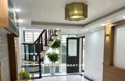 HOT ! BÁN NHÀ TẬP THỂ BÁCH KHOA – GẦN CÁC TRƯỜNG ĐẠI HỌC LỚN, CỰC PHÙ HỢP CHO SINH VIÊN
