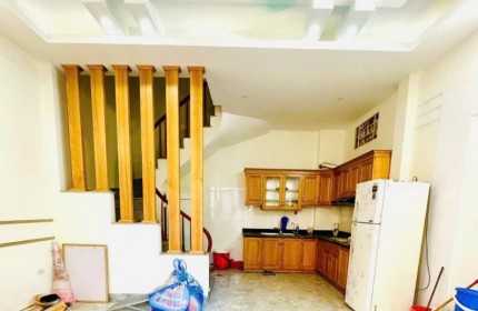 Bán nhà Lô góc, mặt ngõ, oto 4 chỗ qua cửa, 35m, 5 tầng, mặt tiền 5.2m!