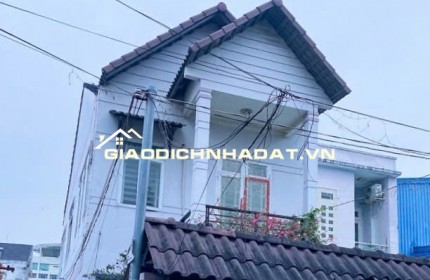 Bán nhà rộng 109m2 chỉ 4.5  tỷ gần cầu Vĩnh Bình