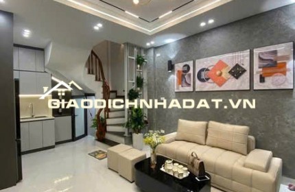 TRẦN QUỐC VƯỢNG – TRUNG TÂM CẦU GIẤY – 2 MẶT THOÁNG – Ô TÔ ĐỖ CỬA