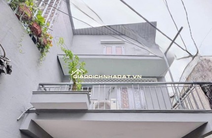 TT Q10 - 3 TẦNG - 62M2 Dtsd - NỞ HẬU 4.3M - GẦN METRO CMT8 – CHỈ NHỈNH 3.X TỶ
