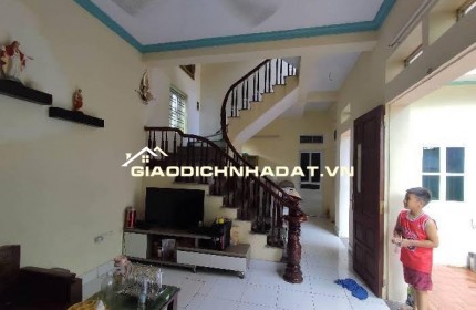 Bán nhà ngõ Yên Duyên, Hoàng Mai, HN. DT 1135m2, 2 tầng, 3PN, sổ đỏ chính chủ. Giá 10 tỷ. LH: 0989993208